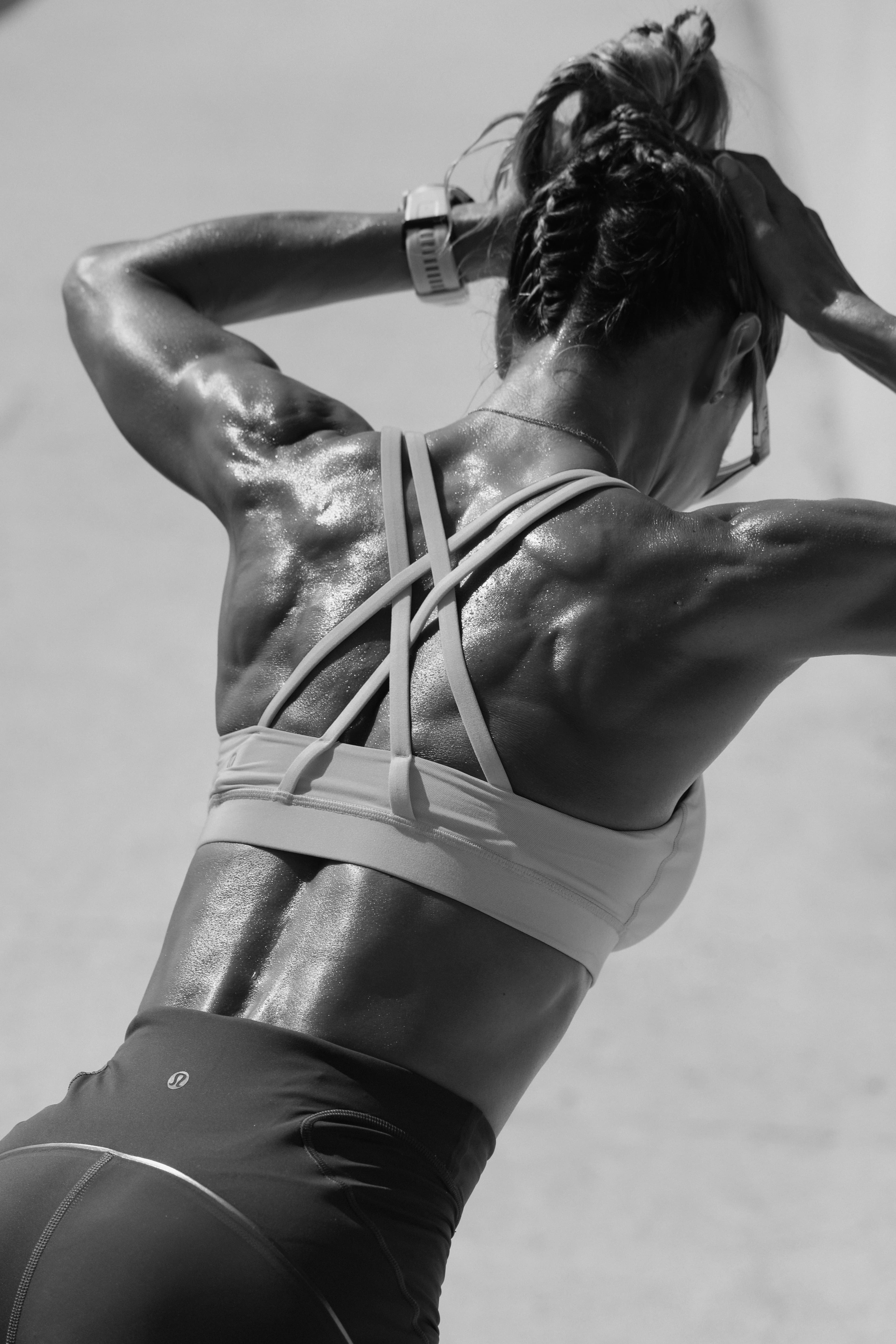 Guías profesionales: Ejercicios diseñados por entrenadores expertos, con instrucciones claras y videos de apoyo.